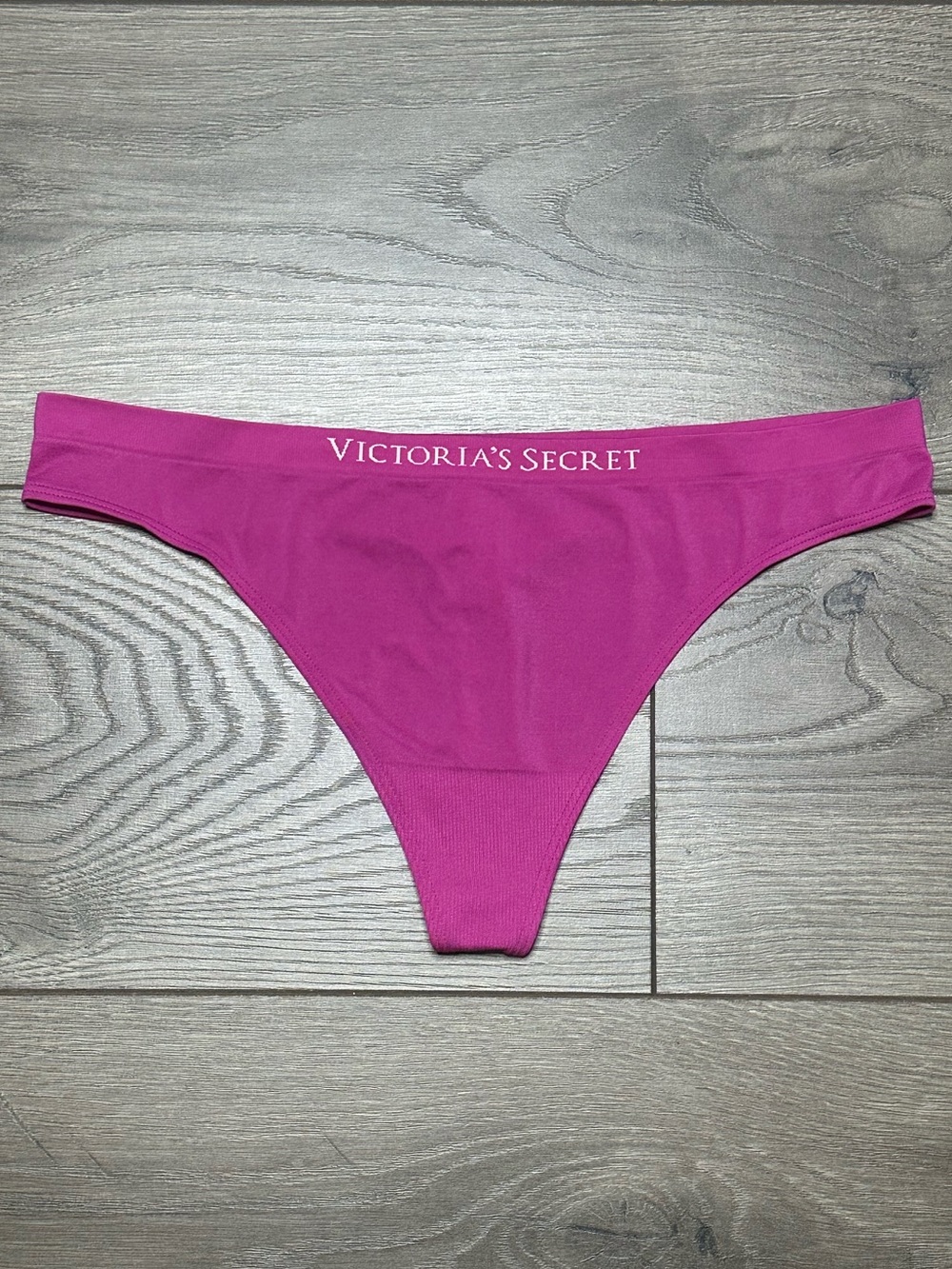 NEW Victoria’s Secret Thong Panty Pink Size Large